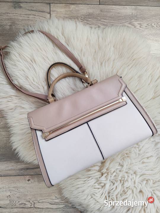 Piękna Beżowa torebka Kuferek River Island Jasło