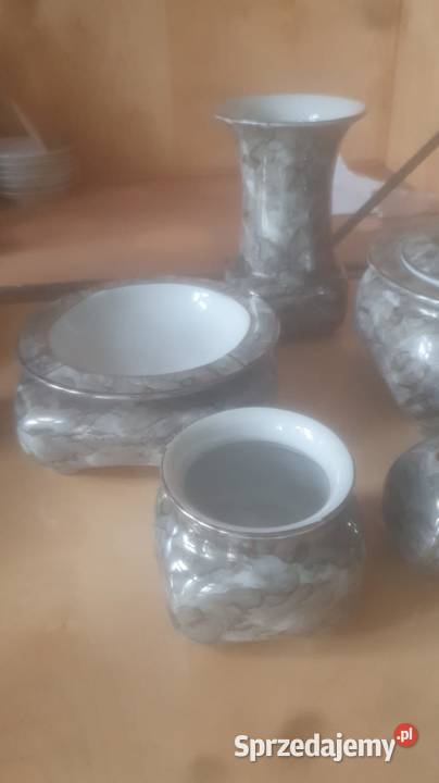 Piecioelementowy porcelanowy zestaw palacza z
