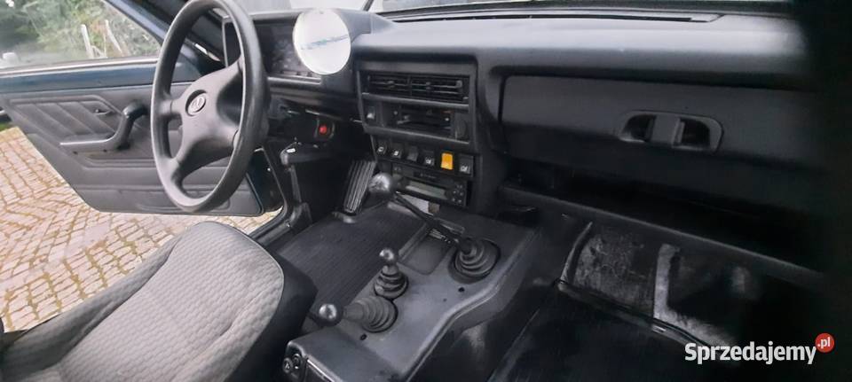 Lada Niva 07r Zielona 17ben Hak 4x4 Samochody osobowe Świdnica