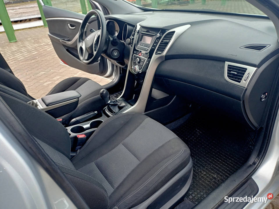 Hyundai i30 2015 r Kombi 1400cm3 kujawsko-pomorskie sprzedam