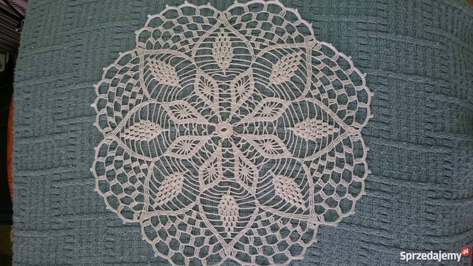 Serweta z białego kordonka średnica 45 Rękodzieło Bolesławiec