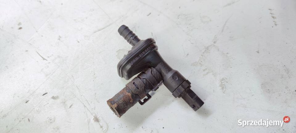 CZUJNIK TEMPERATURY PALIWA AUDI A3 VW 03L919824C Przystajń sprzedam