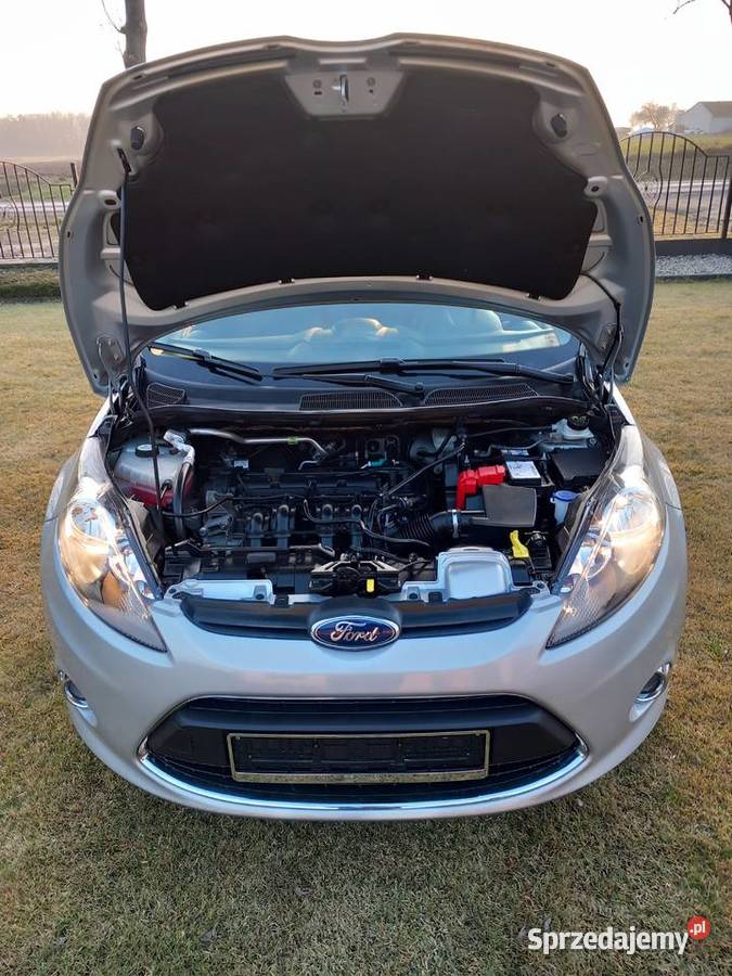 Ford Fiesta 2012 125 benzyna 58 przebieg manualna sprzedam
