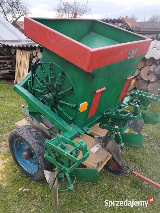 Sadzarka czeska do ziemniaków dwurzędowa Siewniki i sadzarki