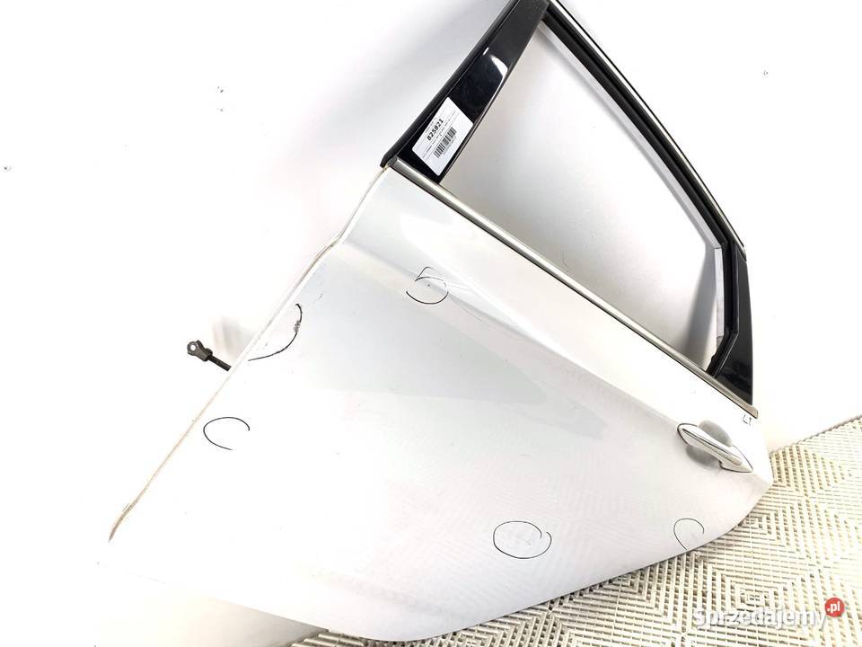 DRZWI LEWY TYŁ HYUNDAI i40 Hatchback CREAMY