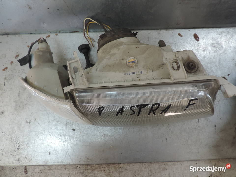 OPEL ASTRA F LAMPA PRAWY PRZÓD Nowy Sącz