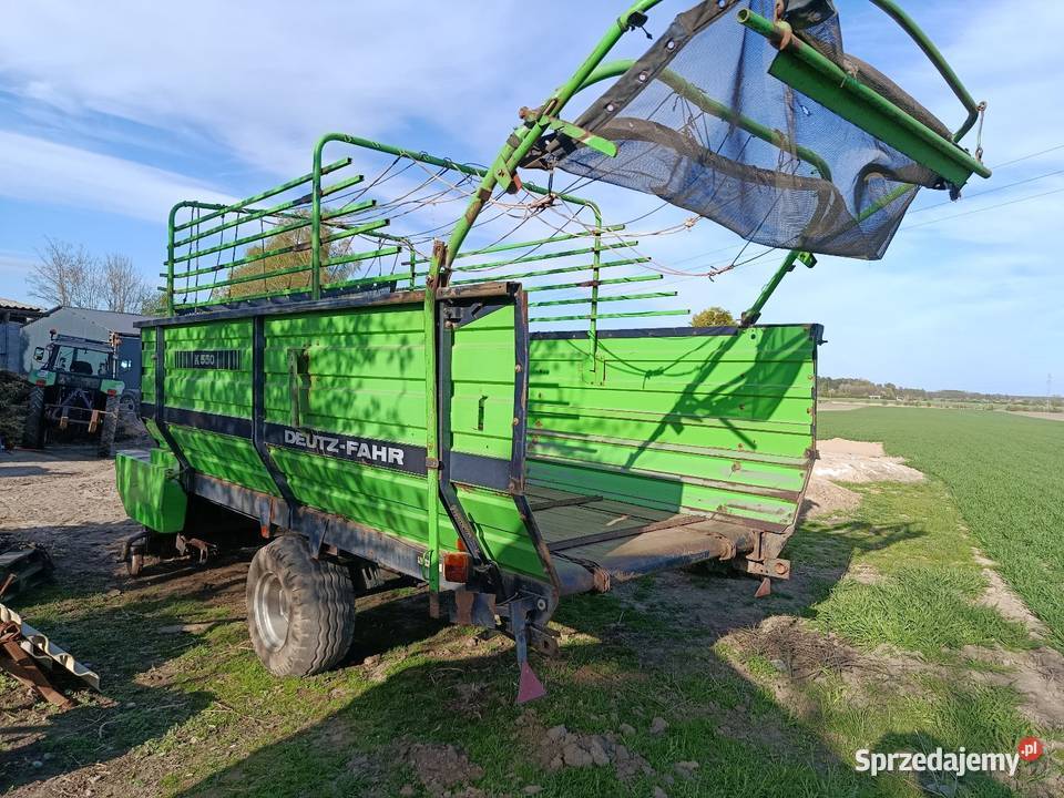 Przyczepa samozbierająca Deutz Fahr k550 Czarnożyły
