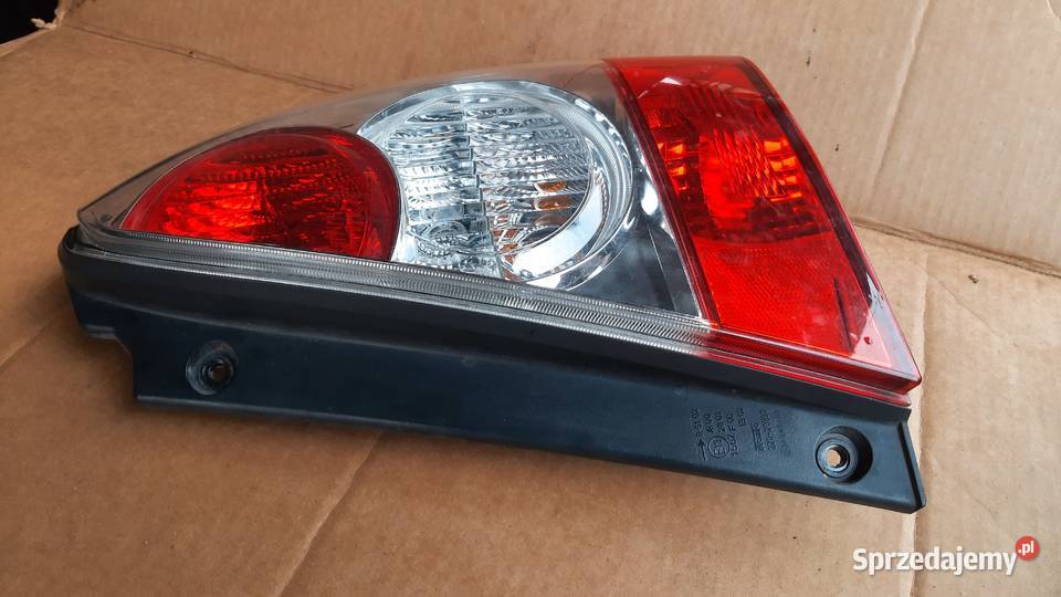 lampa tył tylna prawa Subaru Forester II SG lift Dębno sprzedam