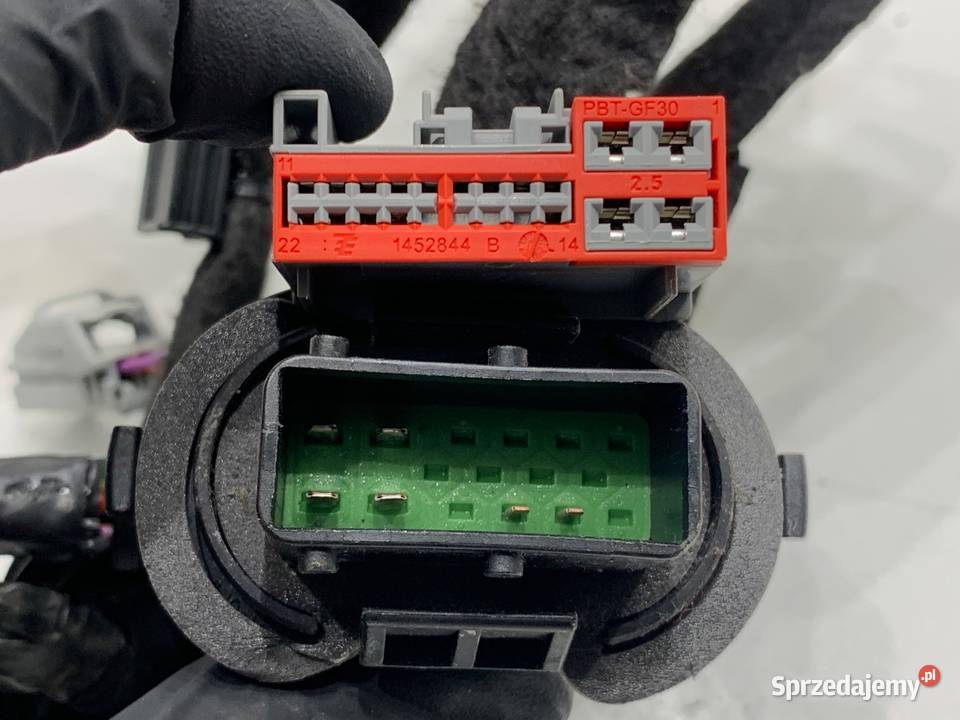 WIĄZKA DRZWI TYŁ PRAWY VOLVO V40 31313719 20 120 sprzedam