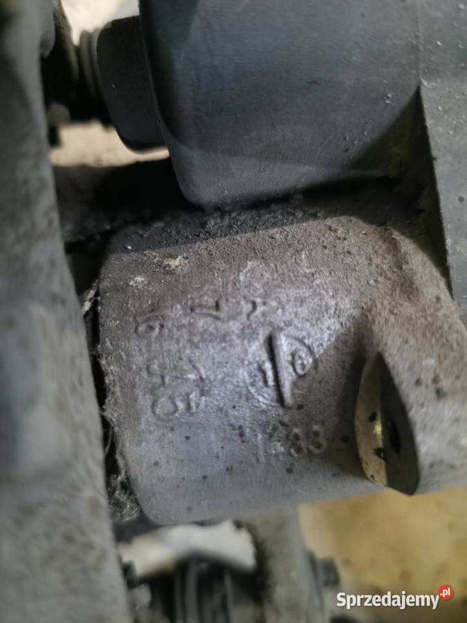 Zaciski hamulcowe passat b6 20 tdi przód tył Rzepnowo