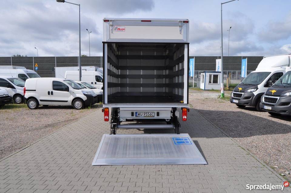 Peugeot Boxer z winda 430 8EP Wypozyczalnia podkarpackie Rzeszów