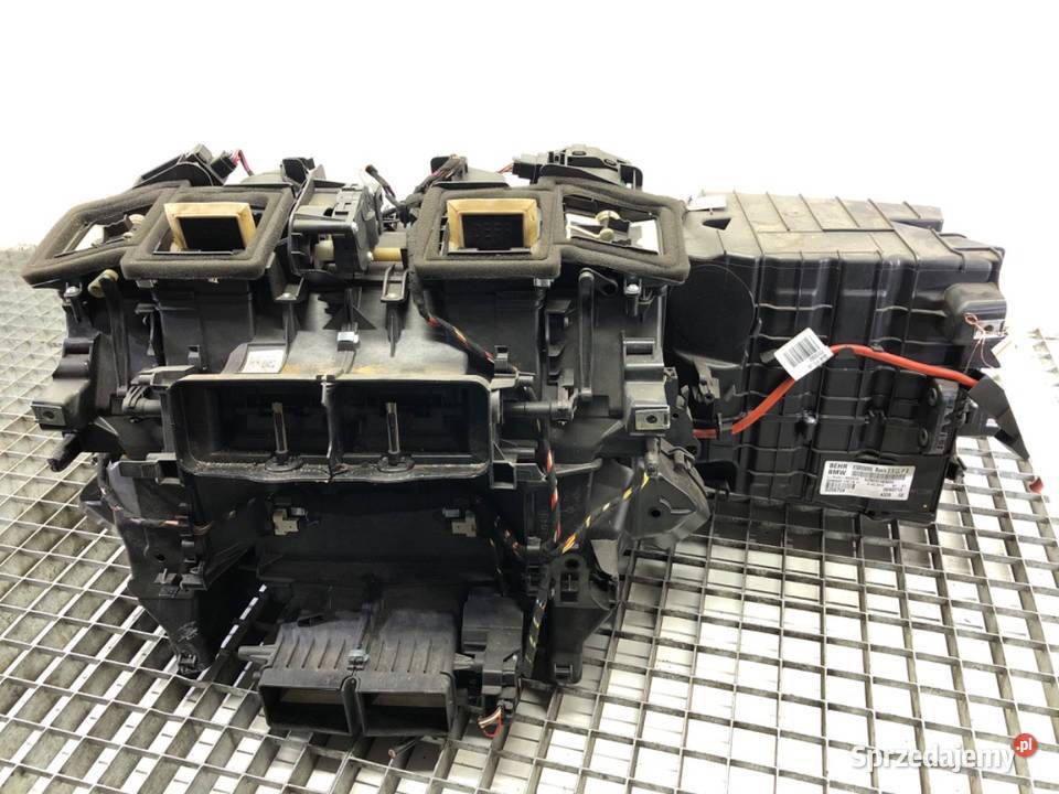 NAGRZEWNICA KOMBAJN BMW F07 9202574 Hatchback podkarpackie