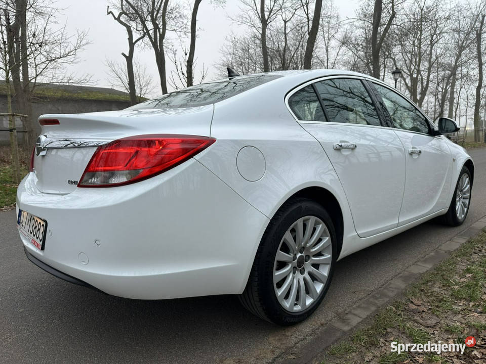 Opel Insignia COSMO 20 CDTI 160 Navi Alu18 Xenon Sedan / Limuzyna Józefkowo sprzedam