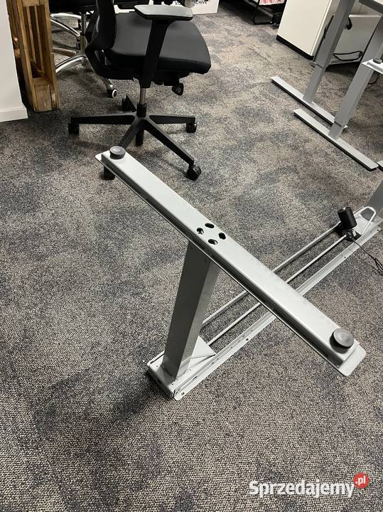 Nowoczesne biurko z elektryczną regulacją Biurka Warszawa