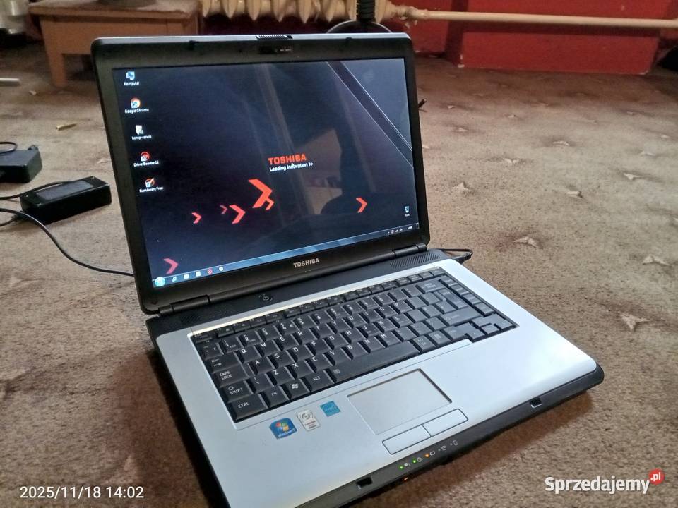 Laptop Toshiba z zasilaczem Inowrocław
