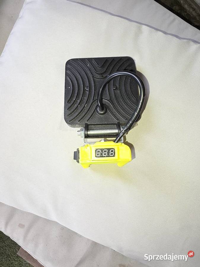 Mocny halogen na aku dewalt łódzkie Bełchatów