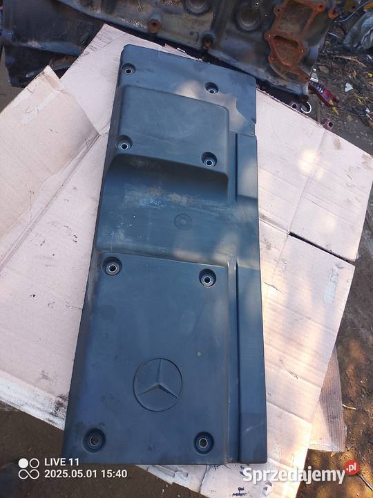Mercedes om 6060100167 pokrywa głowicy silnika Kocmyrzów sprzedam