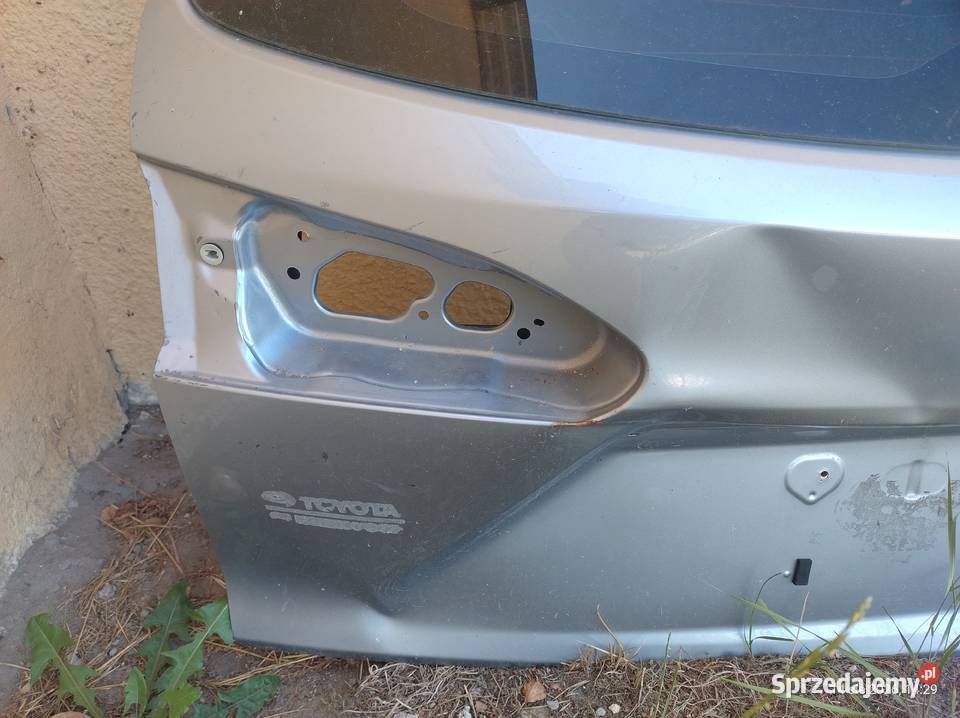Toyota Corolla Cross klapa tylnaszyba osobowe Lubartów