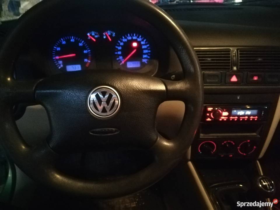 Golf 4 16 Sr sprowadzony Motycz