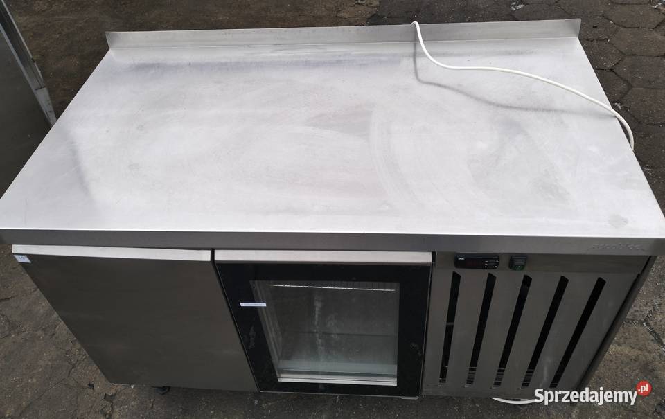 Stół chłodniczy gastronomiczny 137x70x85 Biznes i Przemysł Słupia Kapitulna