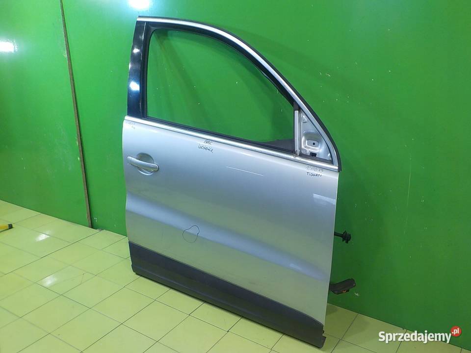 VW TIGUAN I 14 TSI 08r 5D drzwi prawe przod Suków