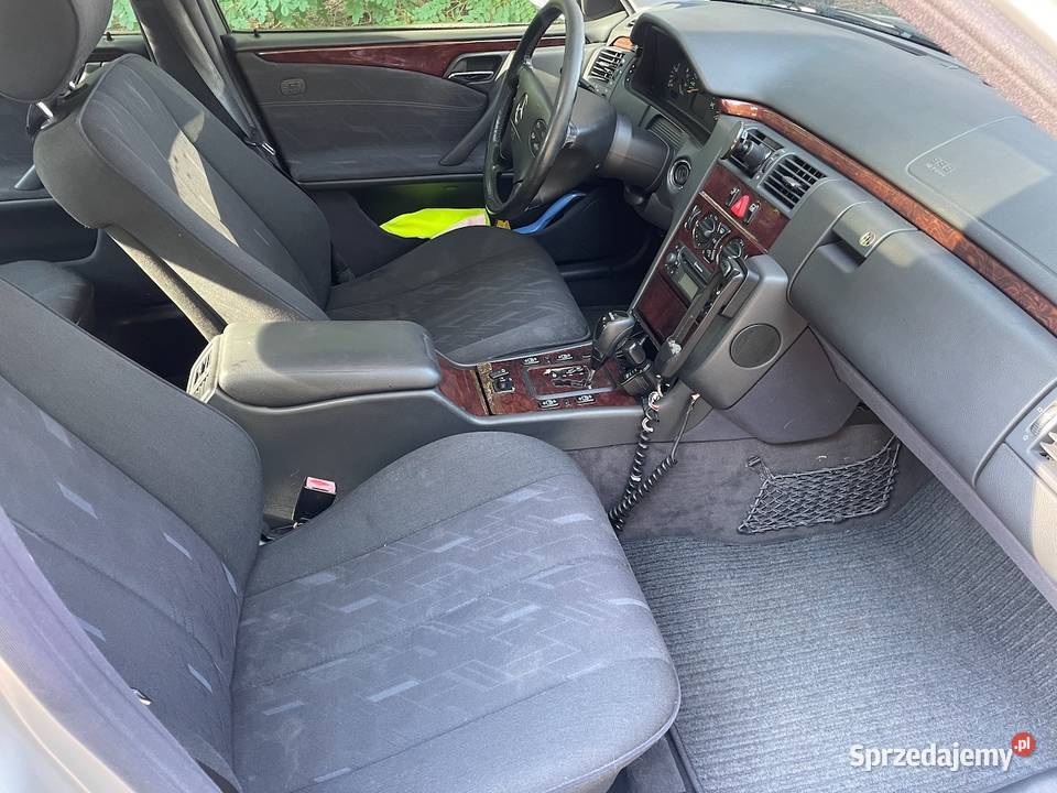 MercedesBenz E W210 20 Mercedes kompressor bez Stalowa Wola sprzedam