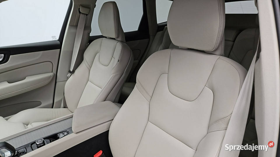 Volvo XC 60 B5 B AWD Plus Dark aut Z Polskiego napęd 4x4