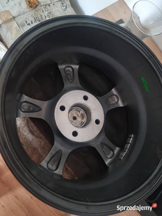 Alufelgi nowe komplet 15 Średnica 15" Samochodowe