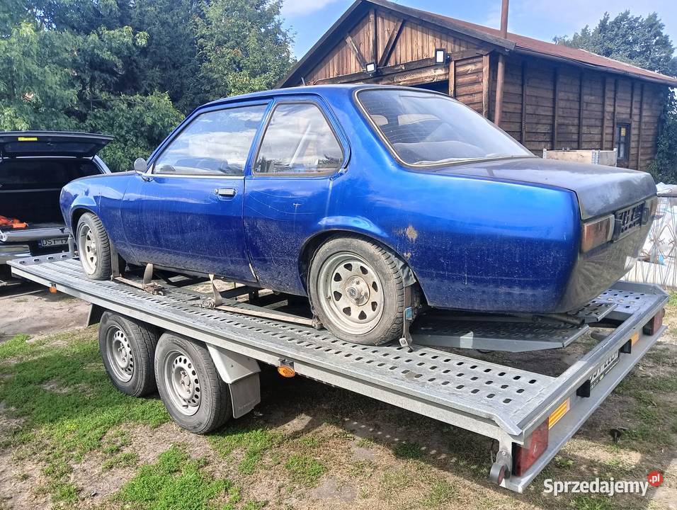 Opel Ascona B Diesel Dizel CIH Benzyna części 20 Samochody na części Wiązów