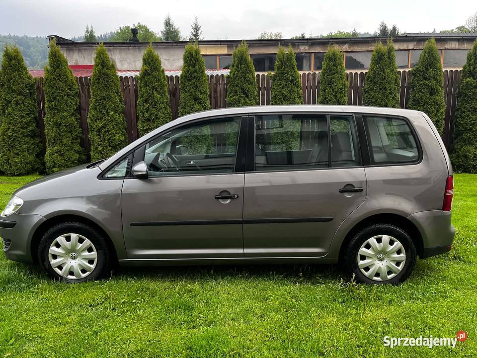 VW Touran 16 mały przebieg bezwypadkowy 1600cm3 Touran