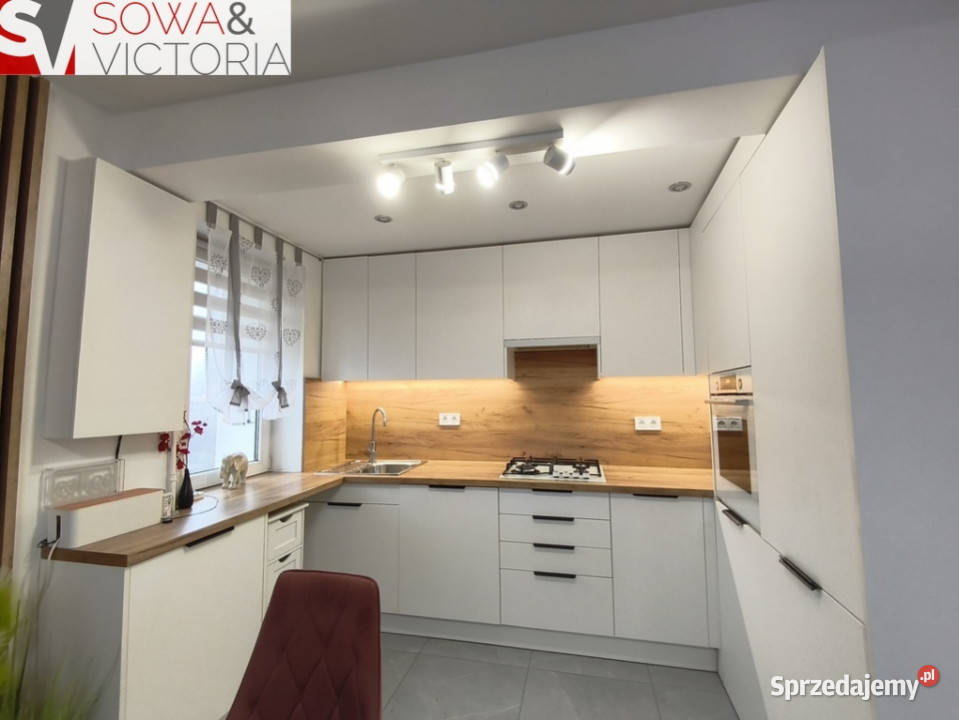 Komfortowe mieszkanie z widokowym balkonem dolnośląskie Wałbrzych