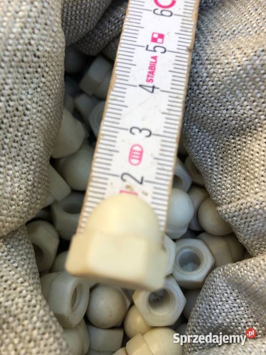 Nakrętki nakrętka m6 wys 15 plastikowa Pozostałe Poznań sprzedam