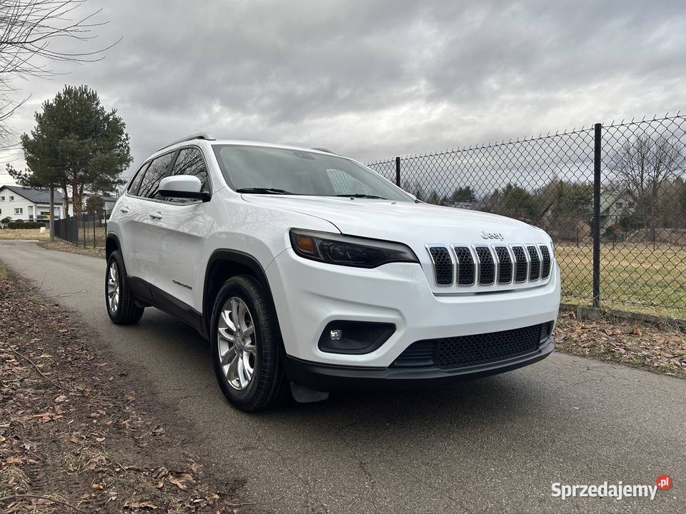Jeep Cherokee 24 Benzyna 180 LED CarPlay Automat Sumina