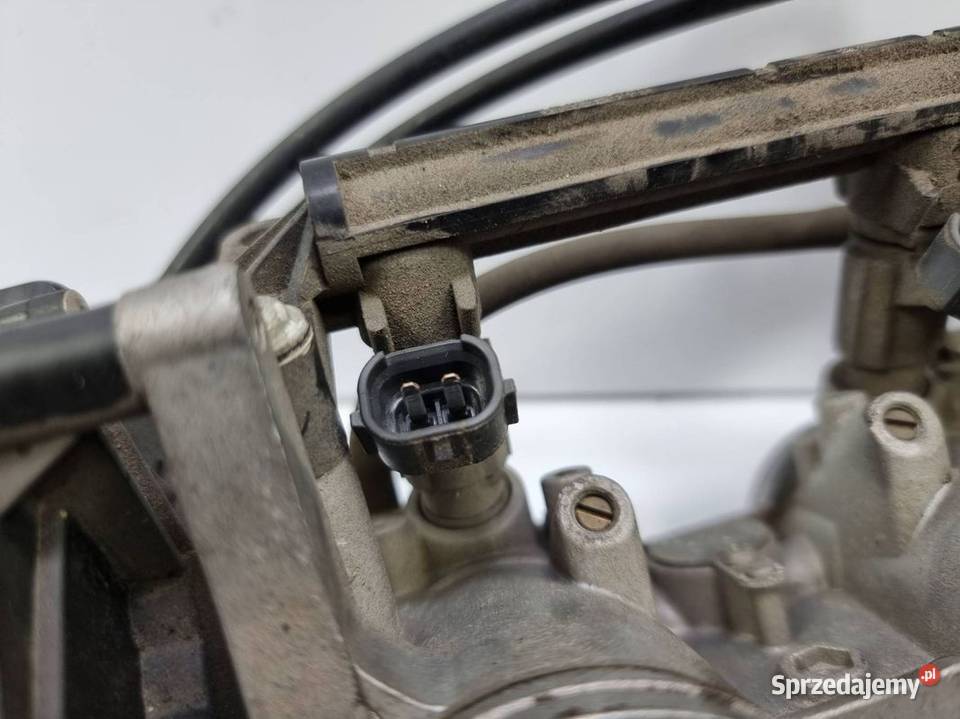 PRZEPUSTNICA SUZUKI GSR 600 Lipno