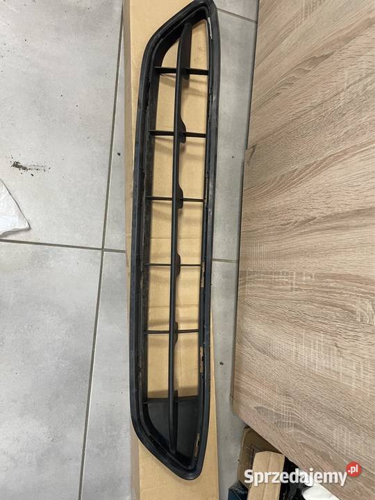 Honda Crv IV lift kratka atrapa zderzak przód Rok produkcji 2015 Kozubszczyzna