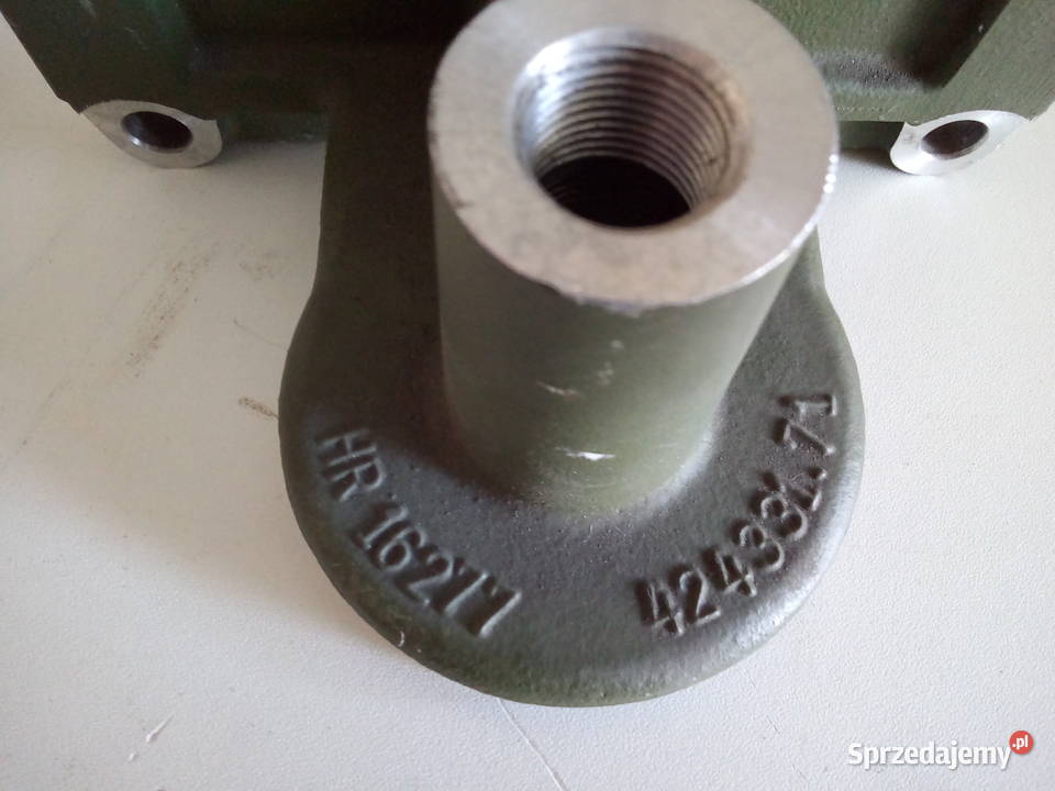 Podstawa filtra oleju Zetor Oryginał Części zamienne Parczew sprzedam