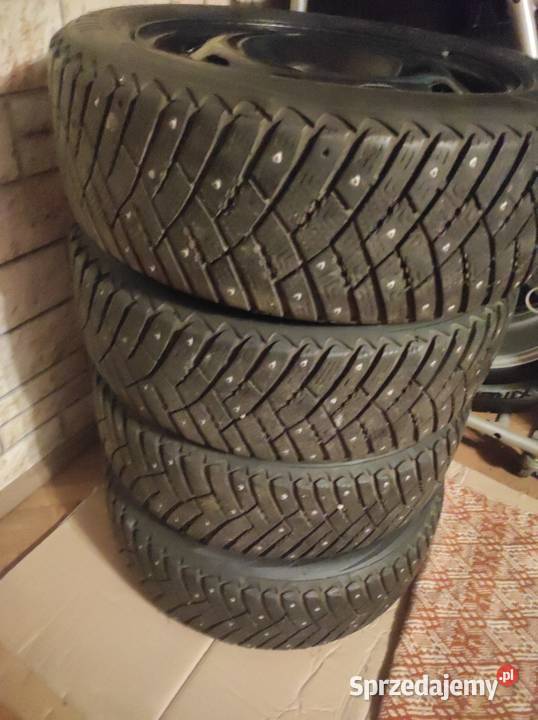 Koła zimowe z kolcami GoodYear UltraGrip 18560 Brzesko