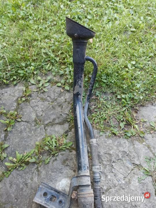 Wlew rura do baku nissan Micra k12 Ogrodzieniec