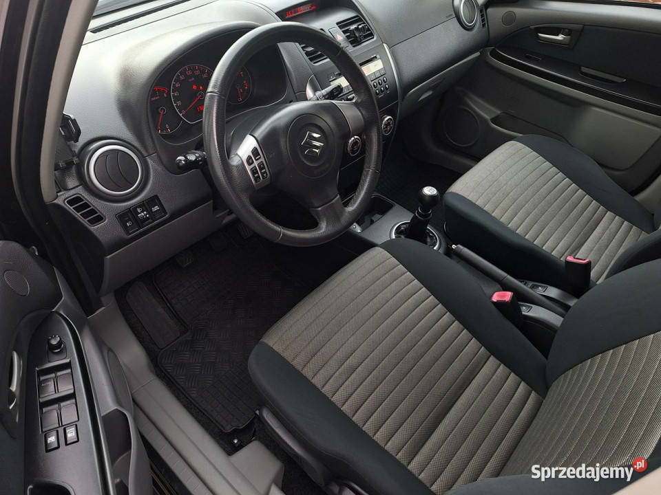 Suzuki SX4 4x4 16benzyna ŁADNE I 20062013 światła przeciwmgielne SX4 Olsztyn