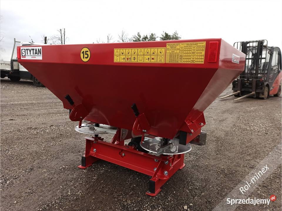 Rozsiewacz do nawozów Strumyk Tytan 15 Transport Tuchola
