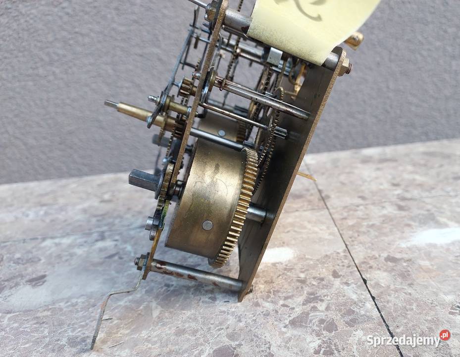 625 Mechanizm starego zegara bufetowego Tczew