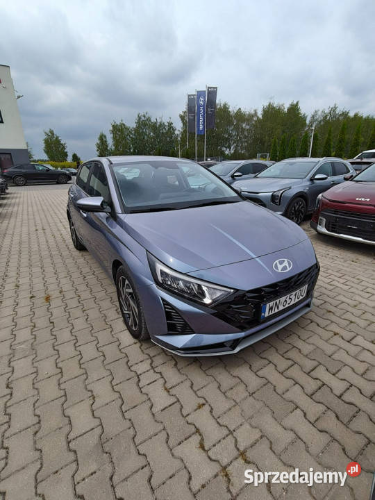 Hyundai i20 10 100 wersja MODERN LED Salon kurtyny powietrzne