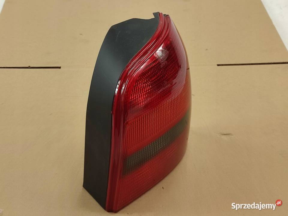 LAMPA PRAWY TYŁ AUDI A4 B5 AVANT KOMBI 9401 lubelskie