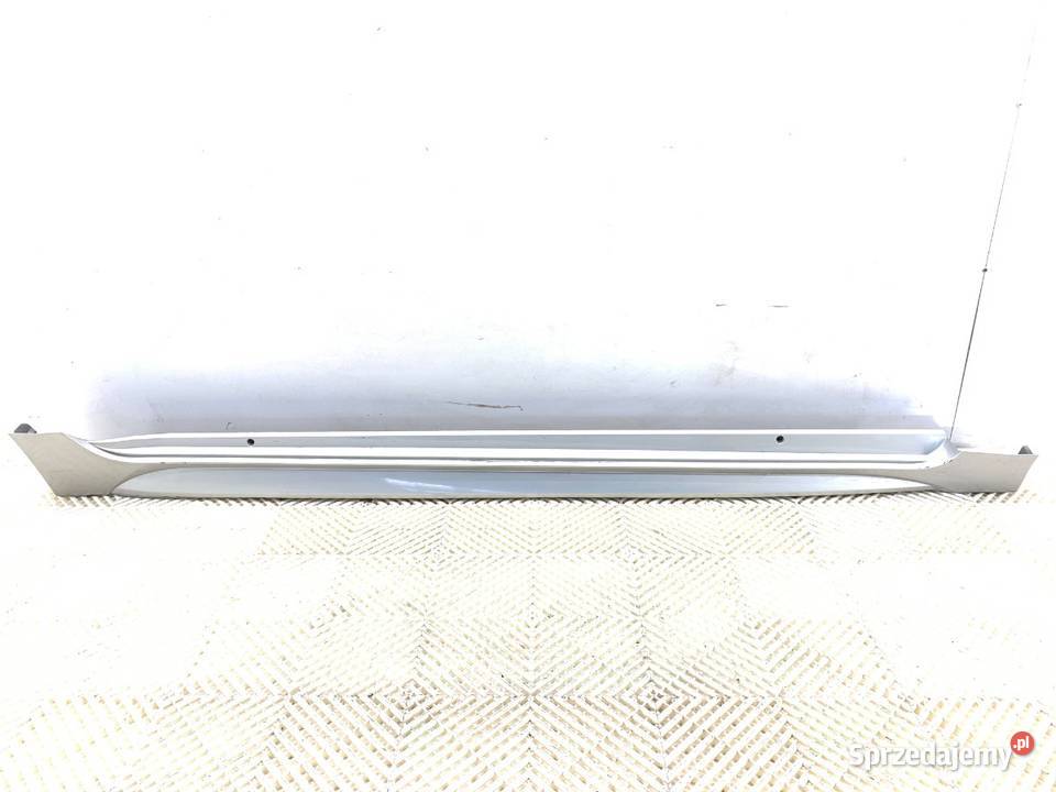 LISTWA PROGOWA PRAWY TOYOTA COROLLA E21