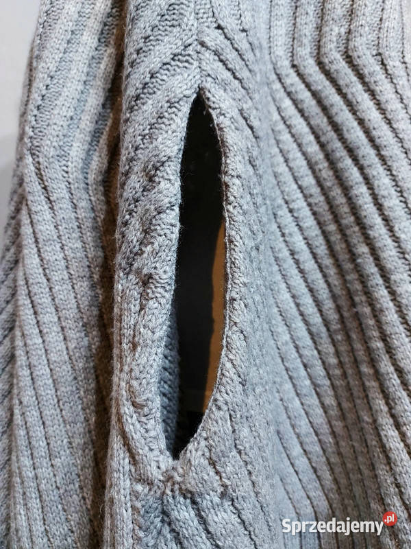 Szare ponczo peleryna z golfem krótkie 30 wełna Złoczew