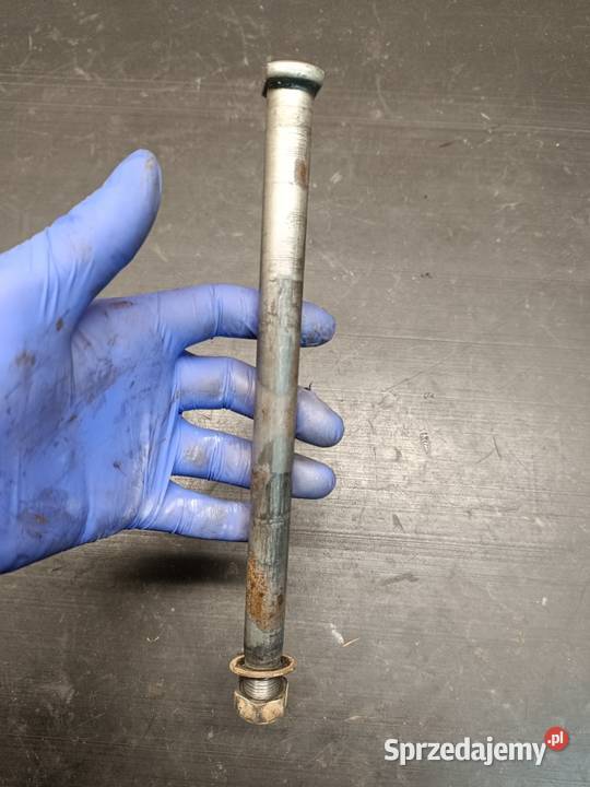 Oś ośka wahacza szpilka śruba mocowanie części małopolskie Gołaczewy