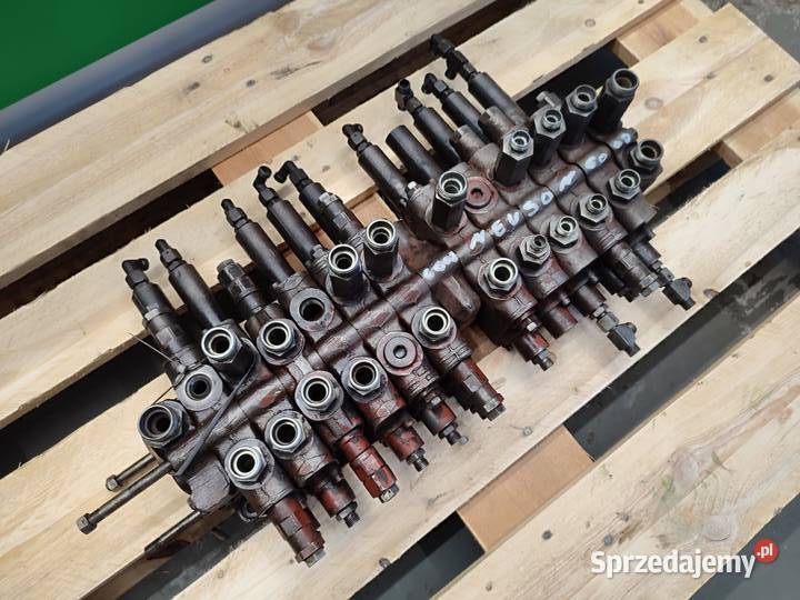 Rozdzielacz hydrauliczny C0070 33142 NEUSON 6002