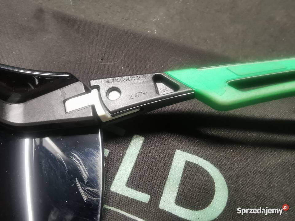 Okulary astrospec 20 uvex futerał sprzedam