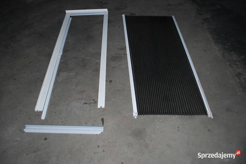 MOSKITIERA DRZWI WEJŚCIOWYCH KEMPINGKAMPER Grzebowilk