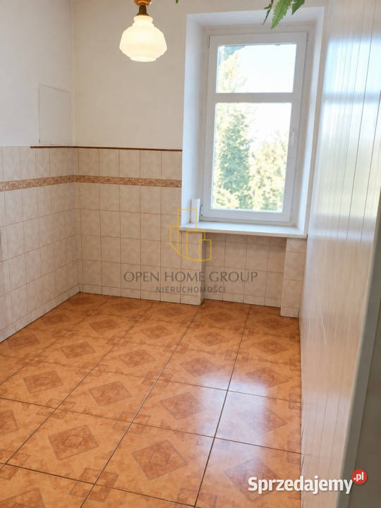 2 pokoje 534 m 1 piętro kamienica remoncie 290 Jelenia Góra